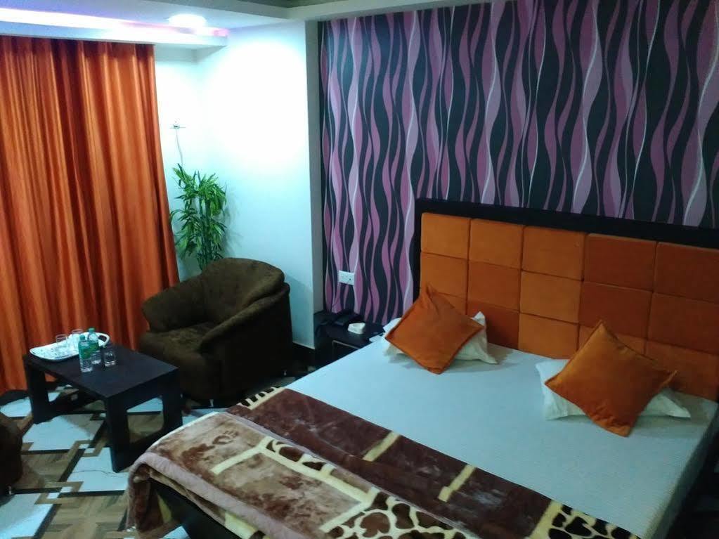 Hotel Rajkamal Deoghar Exterior foto