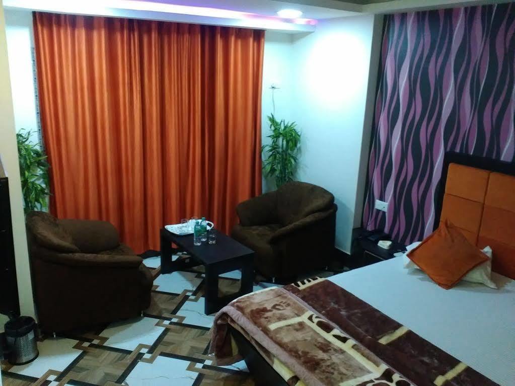 Hotel Rajkamal Deoghar Exterior foto